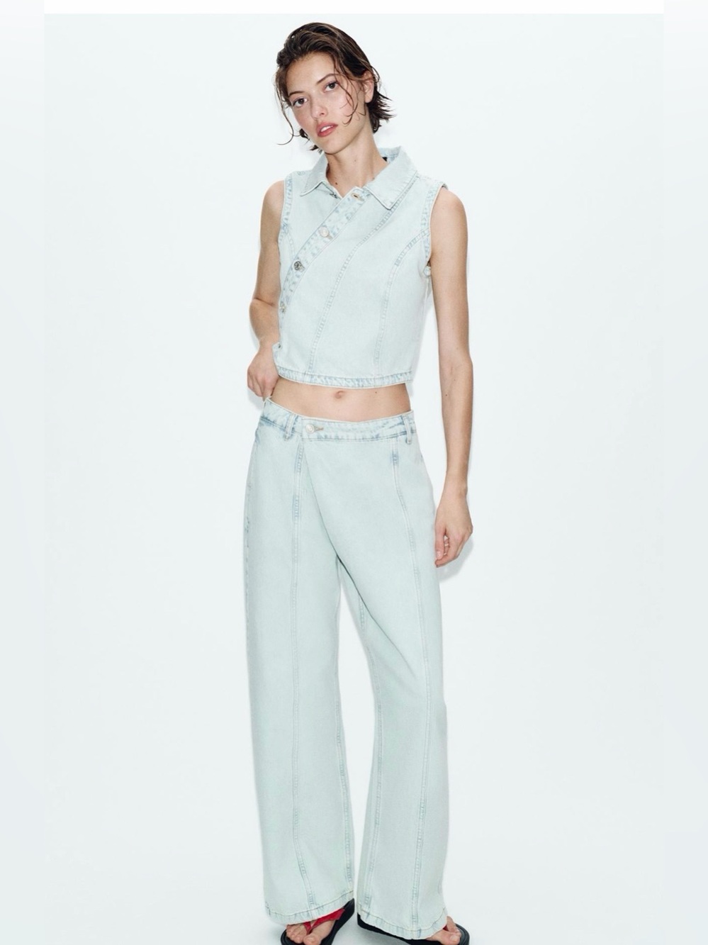 Zara Low Rise Crossed Jeans